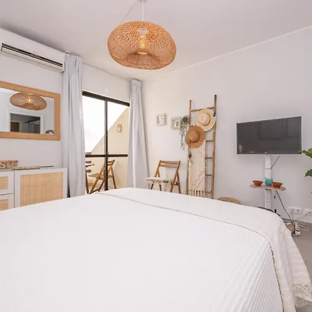 Apartment Golden Floor Ocean View Pools & Access Tavira