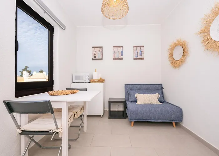 Apartment Golden Floor Ocean View Pools & Access